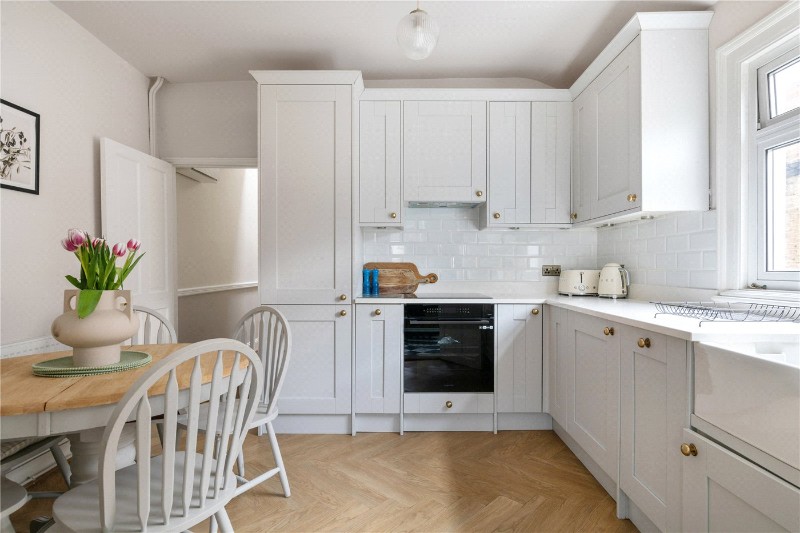 Woodbury Street, London, SW17