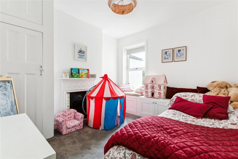 Gracedale Road, London, SW16
