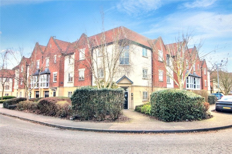 Trafalgar Square, Poringland, Norwich, Norfolk, NR14