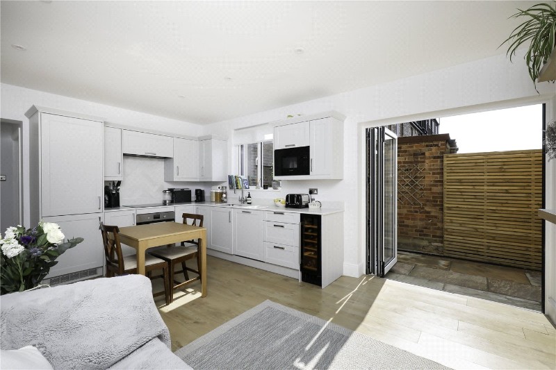 Chandos Avenue, London, W5
