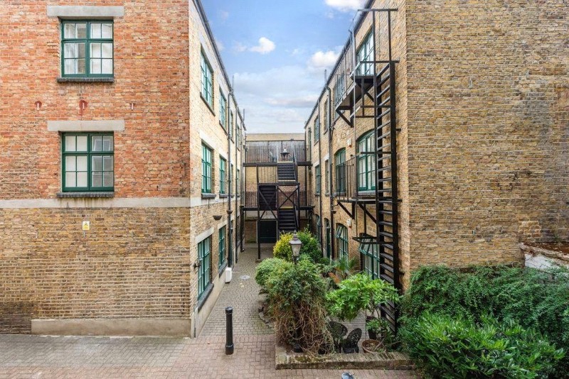 Oakley Yard, Bacon Street, London, E2