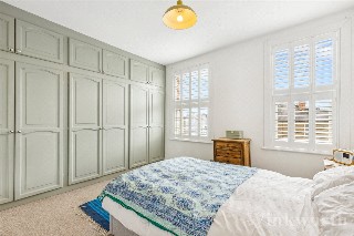 Ravensbourne Road, London, SE6