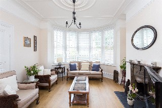 Riverway, London, N13