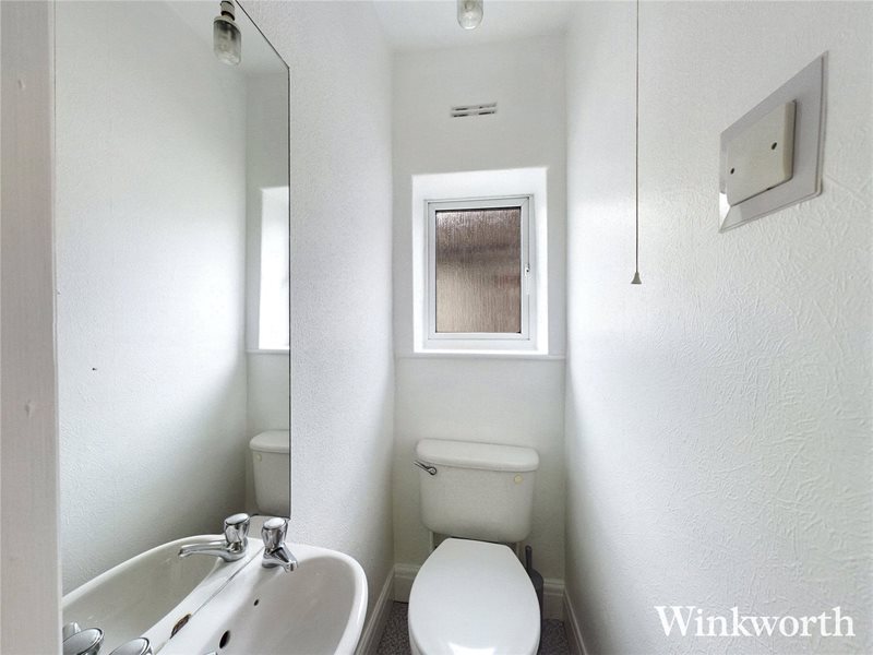 Cleveley Crescent, London, W5