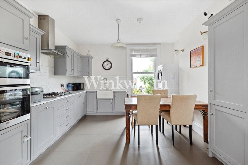 Lausanne Road, London, N8