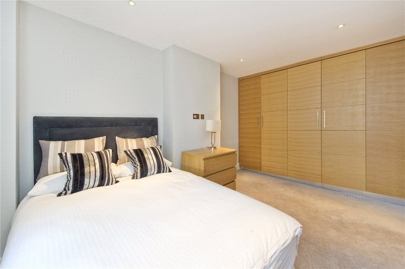 Elgin Crescent, London, W11