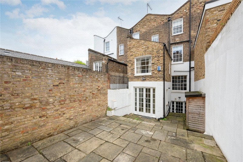 Ordnance Mews, London, NW8