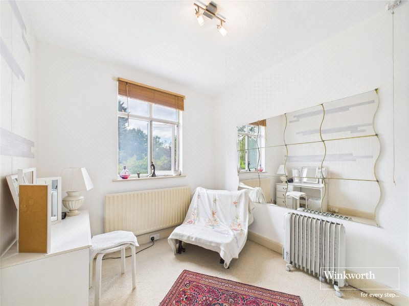 Rowsley Avenue, Hendon, NW4