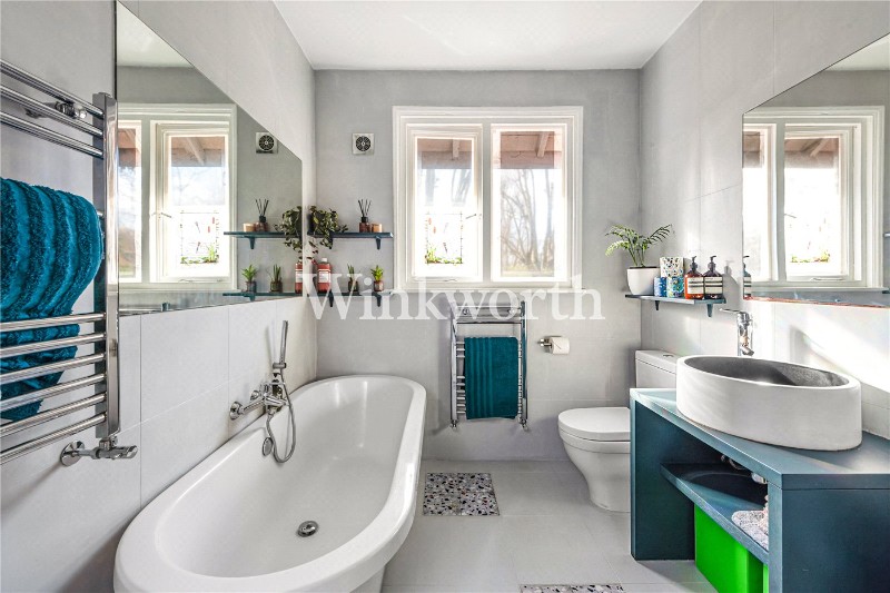 Awlfield Avenue, London, N17