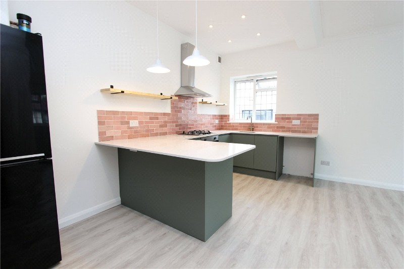 Leigh Road, Leigh-on-Sea, Essex, SS9