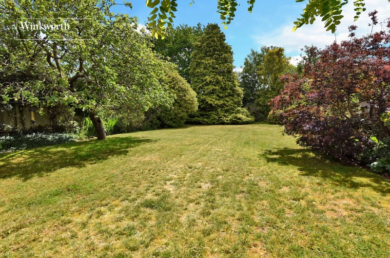 Nonsuch Walk, Cheam, Sutton, Surrey, SM2