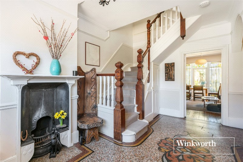 Etchingham Park Road, Finchley, London, N3