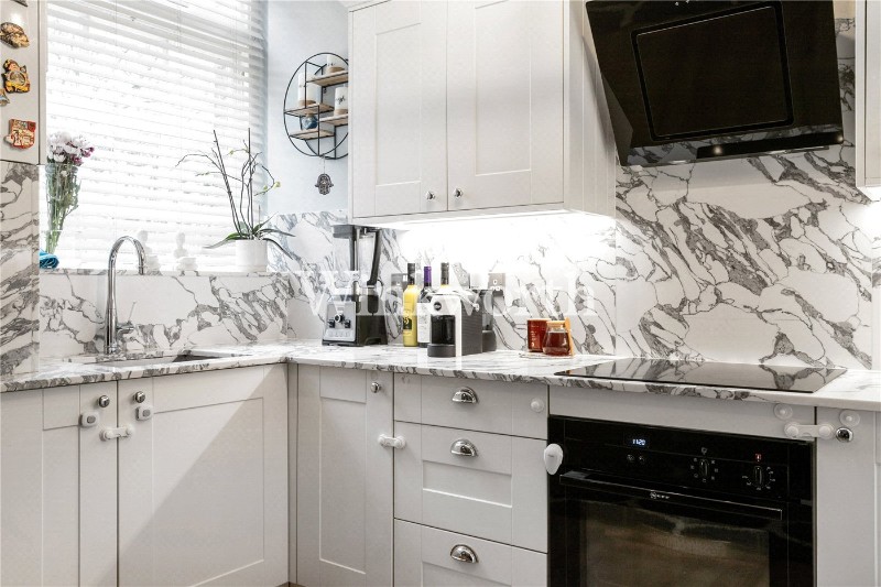 Pennington Drive, London, N21