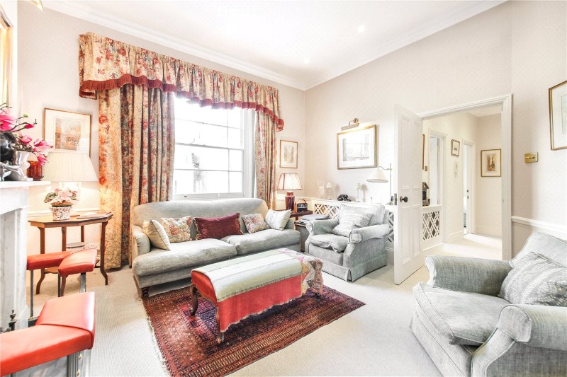Pembridge Place, London, W2