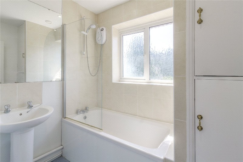 Oaklands Drive, Northampton, NN3