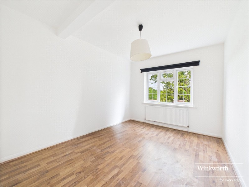 Edgeworth Close, Hendon, NW4