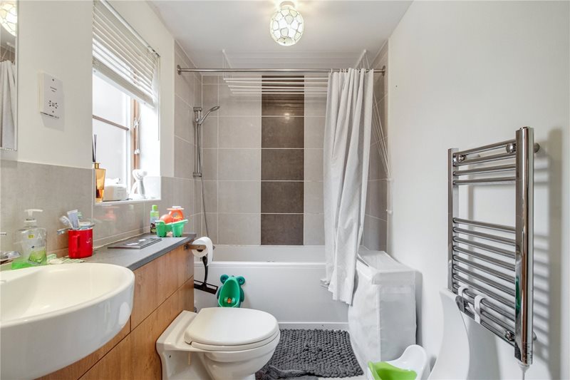 Hamilton Court, Trafalgar Square, Poringland, Norwich, NR14