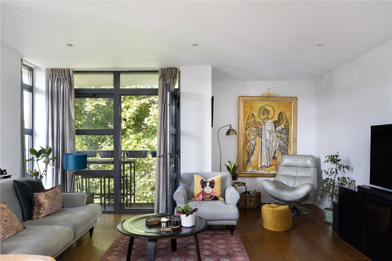 Whitelands Crescent, London, SW18