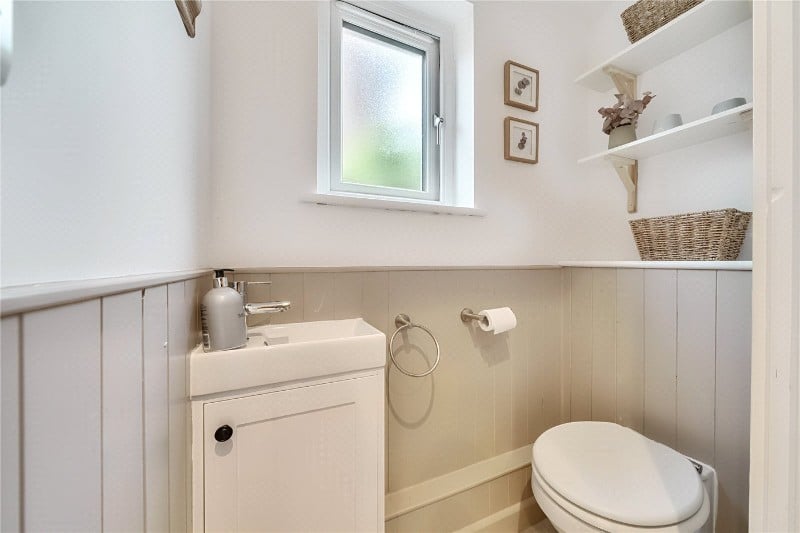 Kingsley Close, Shaw, Newbury, Berkshire, RG14
