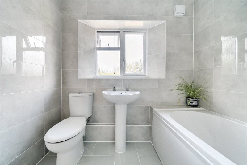 Greenhill Way, Farnham, Surrey, GU9