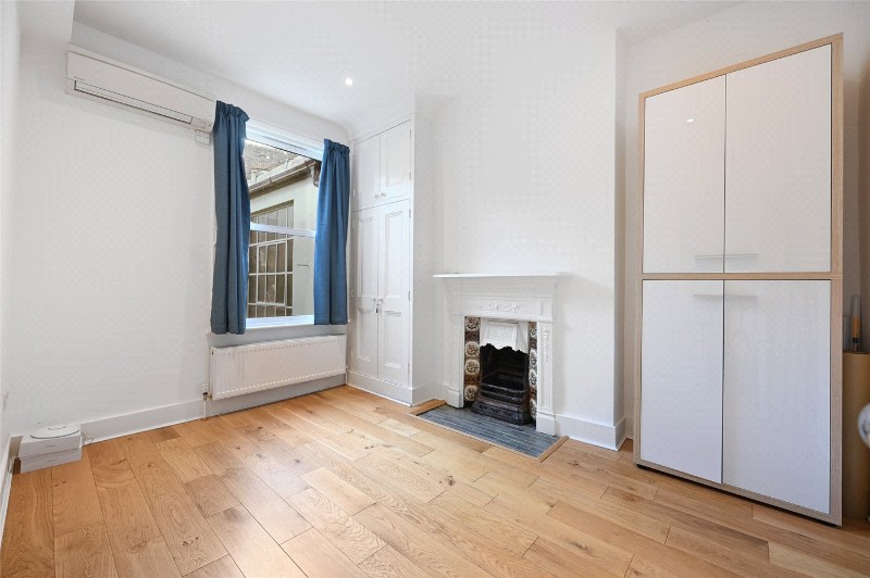 Frithville Gardens, London, W12