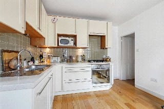 Larden Road, London, W3