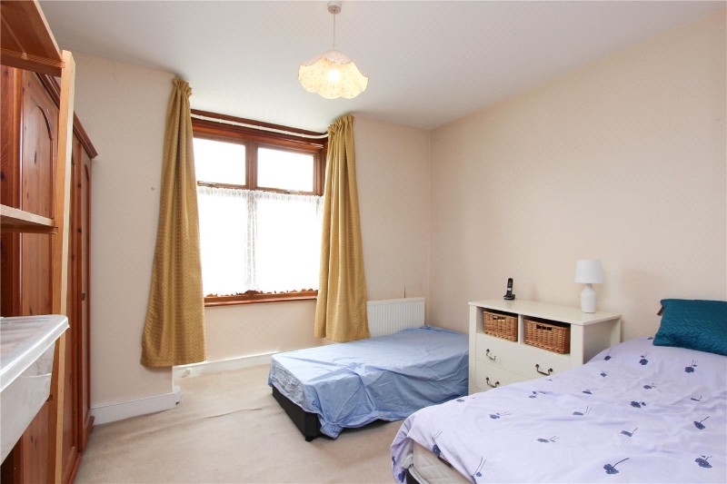 Oakleigh Park Drive, Leigh-on-Sea, Essex, SS9
