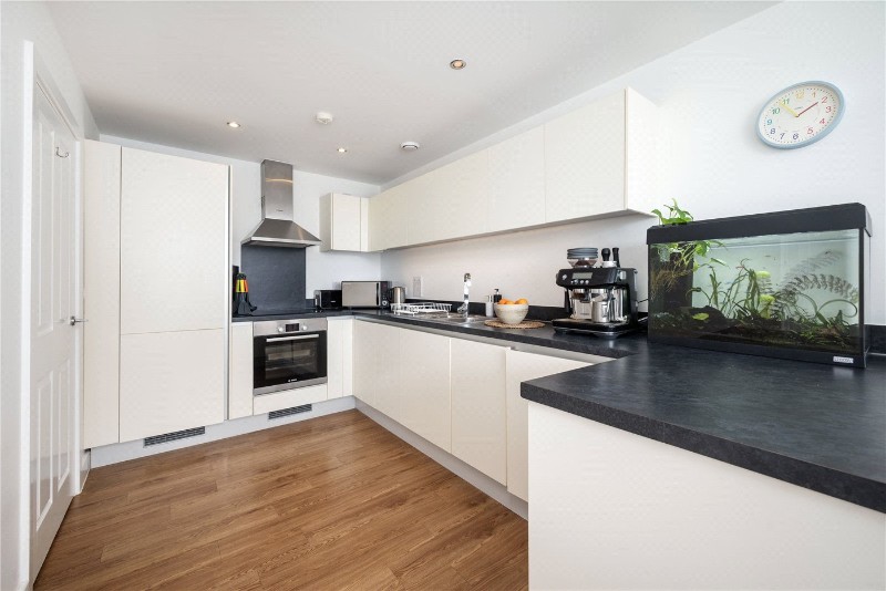 Seven Sisters Road, London, N4