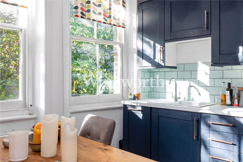 Salisbury Mansions, London, N15