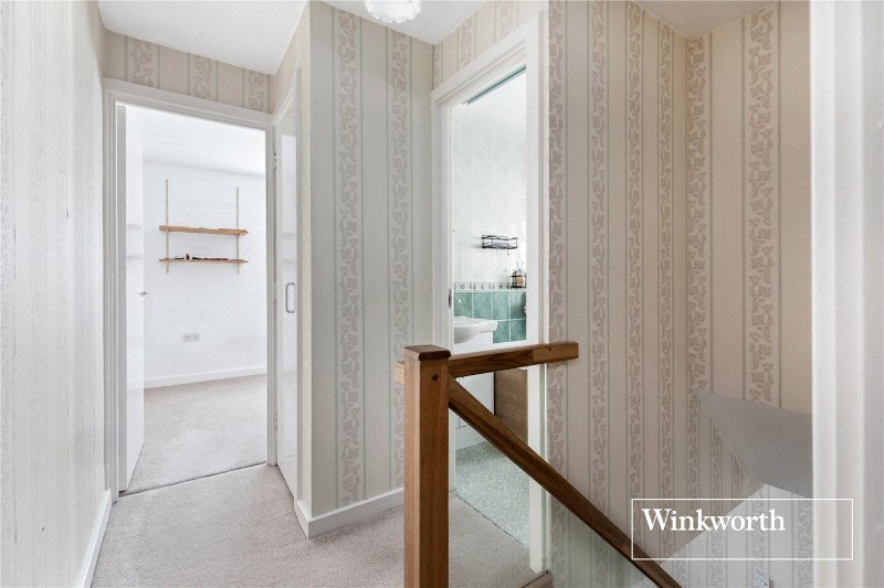 Woodside Lane, London, N12