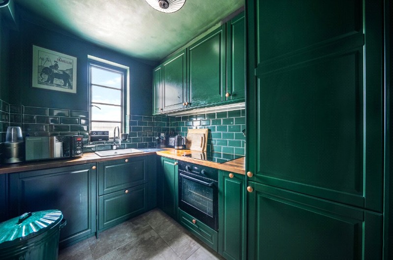 Elmers End Road, London, SE20