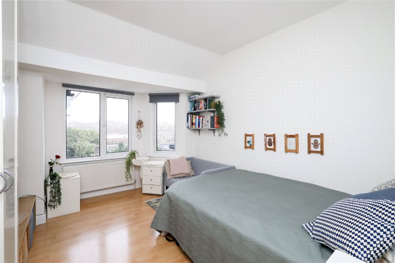 Lynton Road, London, W3