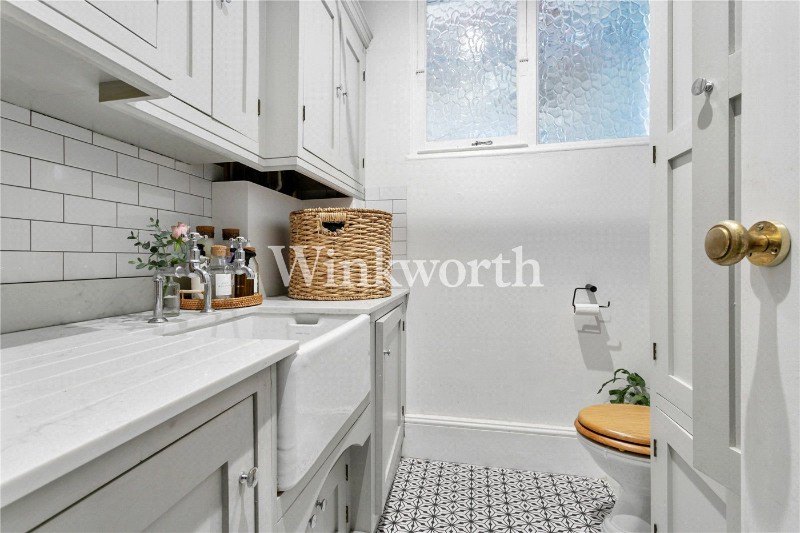 Fox Lane, London, N13