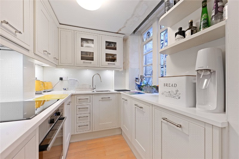 Vicarage Court, Vicarage Gate, London, W8