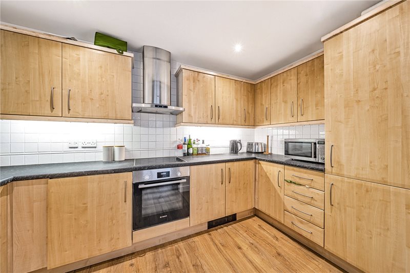 Boardwalk Place, London, E14