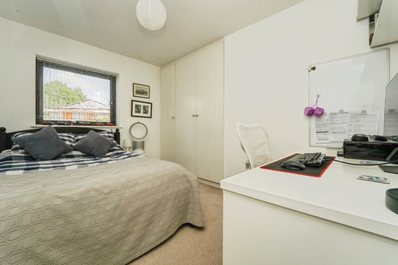 Silverthorn Close, Cheltenham, Gloucestershire, GL53