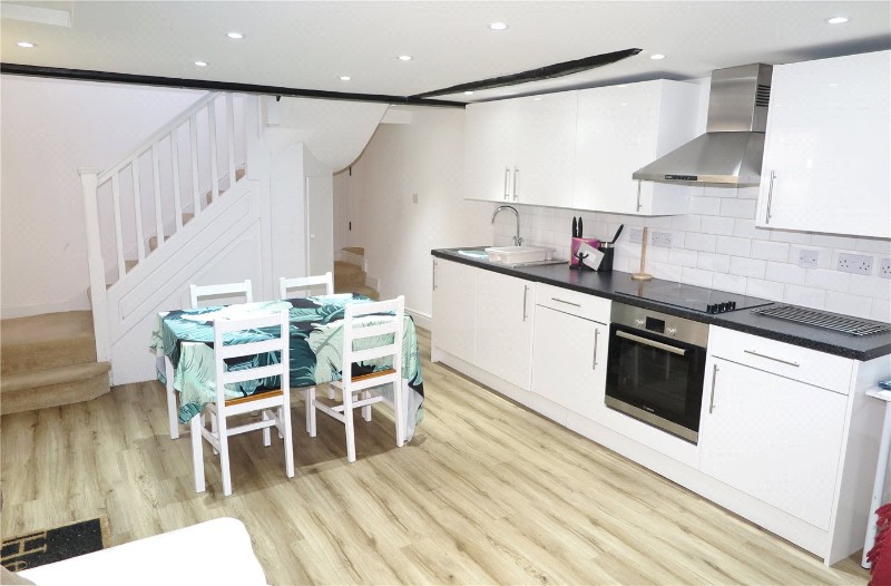 West Street, Farnham, Surrey, GU9