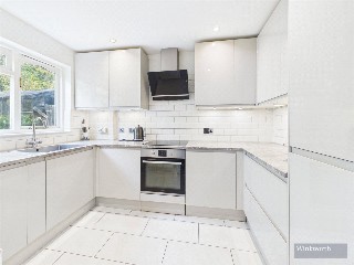 Eyston Drive, Weybridge, Surrey, KT13