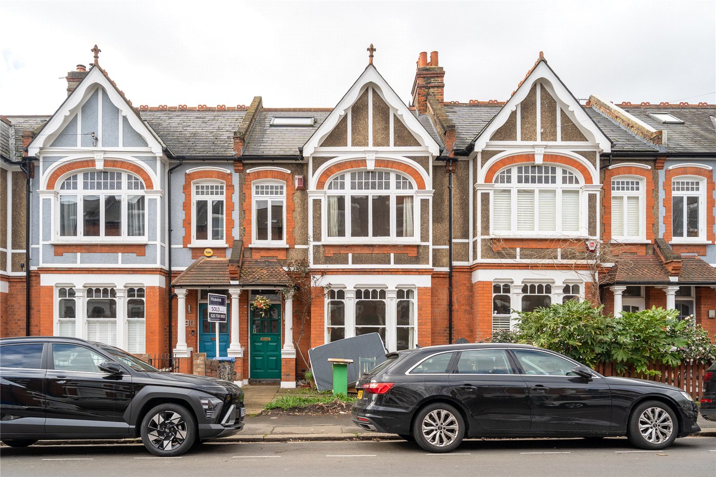 Holmdene Avenue, London, SE24