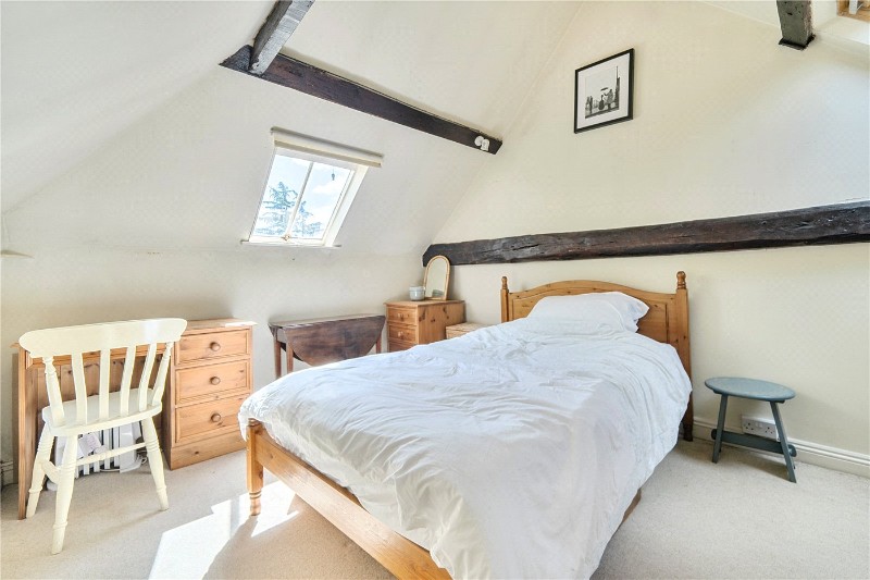 Beavers Road, Farnham, Surrey, GU9