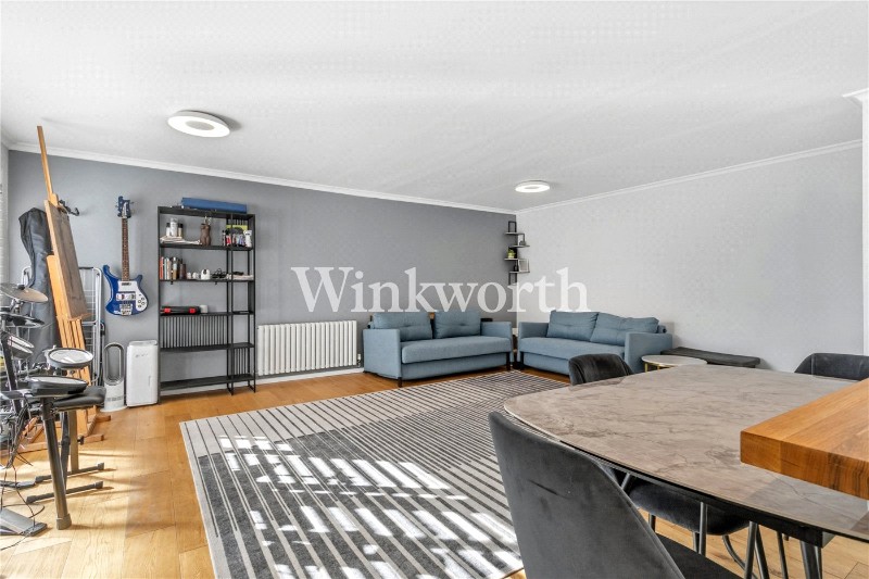 Lucerne Close, London, N13