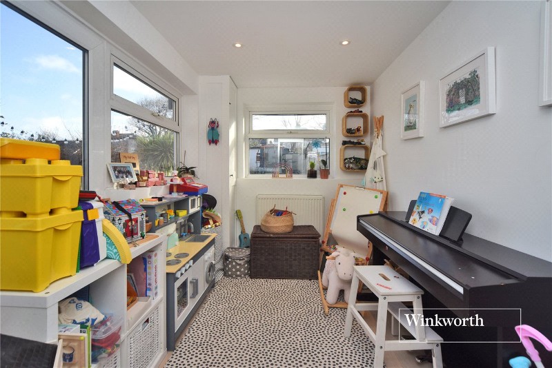 Brinkley Road, Worcester Park, KT4