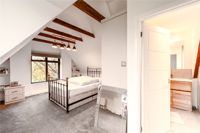 Cobbetts Hill, Weybridge, Surrey, KT13