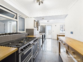 Fairford Road, Tilehurst, Reading, Berkshire, RG31