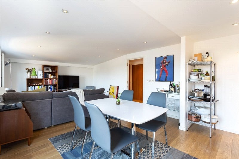 Bacon Street, London, E2