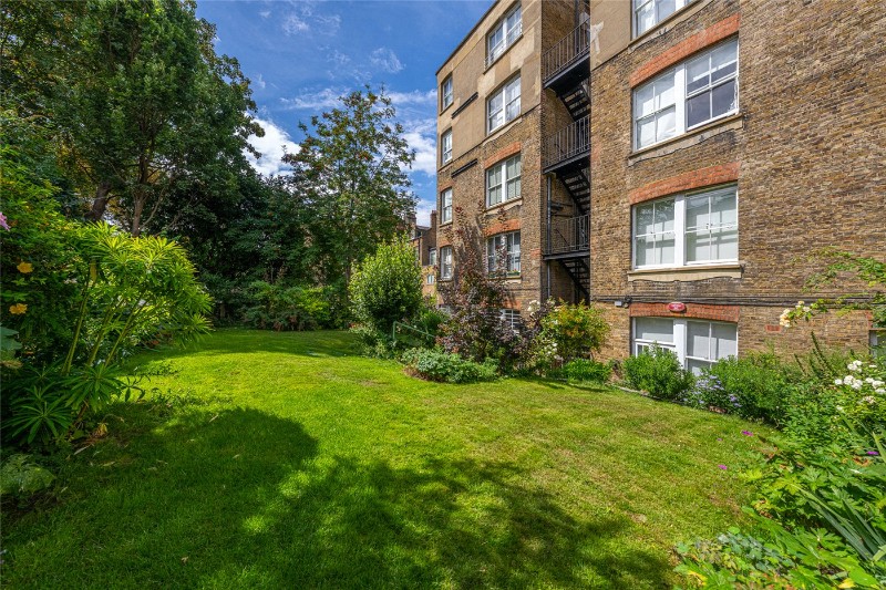 Maida Avenue, London, W2