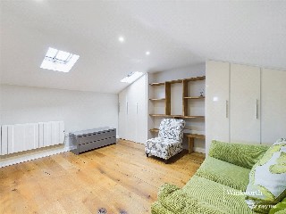Castle Street, Reading, Berkshire, RG1