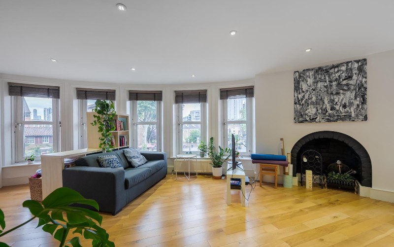 Kennington Road, SE11