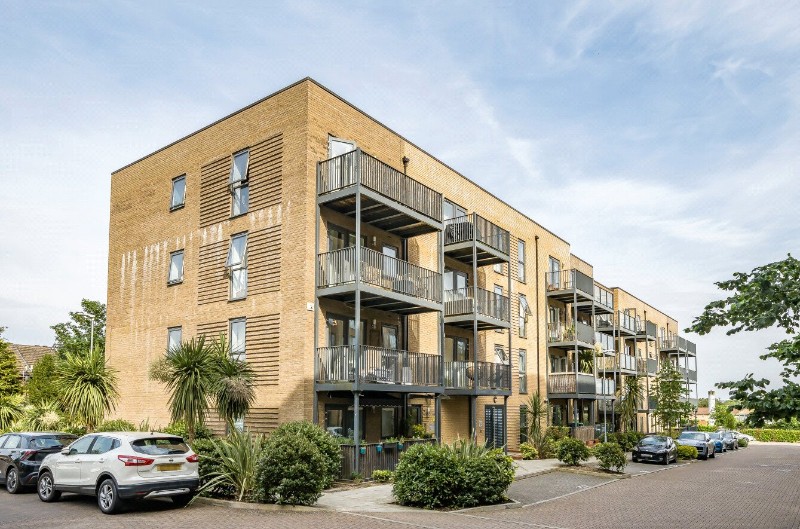 Apple Yard, London, SE20