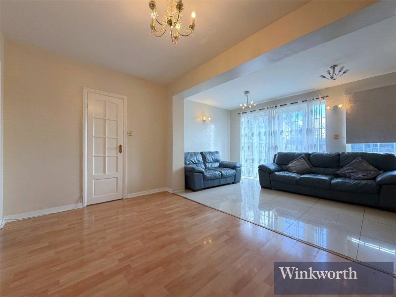 Kempton Avenue, Northolt, UB5